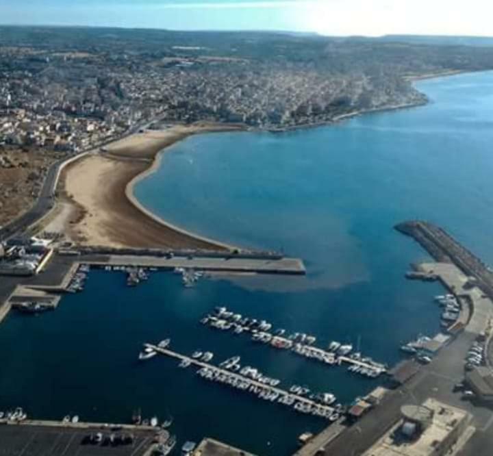 A Pozzallo Vicino Al Mare Villa Exterior foto